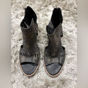 Veracruz Stylish Grey distressed Women's Sandals sz41